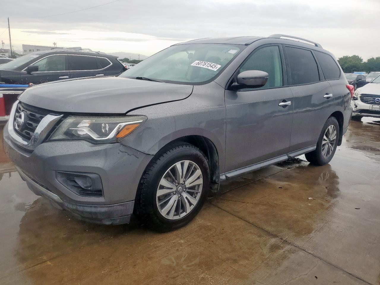 NISSAN PATHFINDER 2017