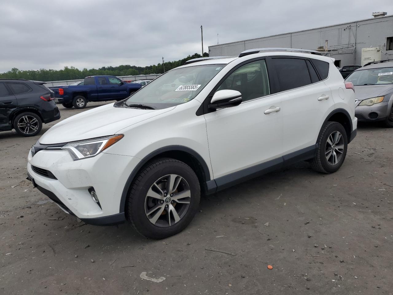 TOYOTA RAV4 XLE 2016
