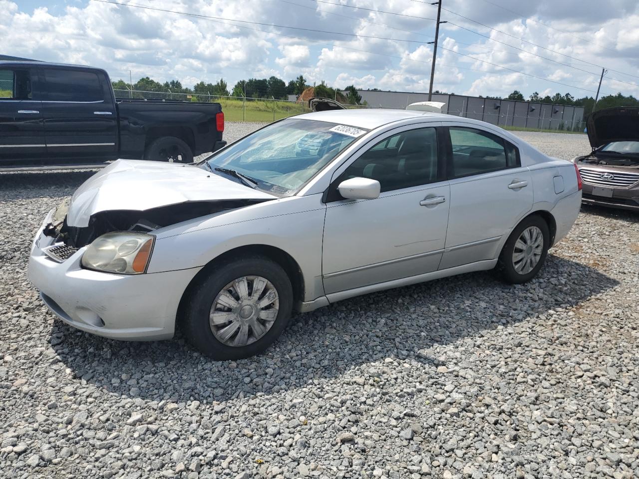 MITSUBISHI GALANT ES 2005