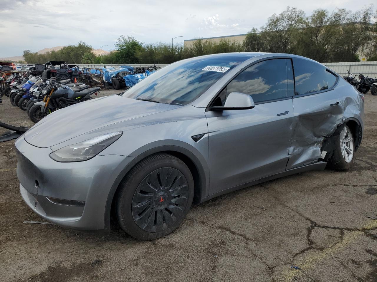 TESLA MODEL Y 2024