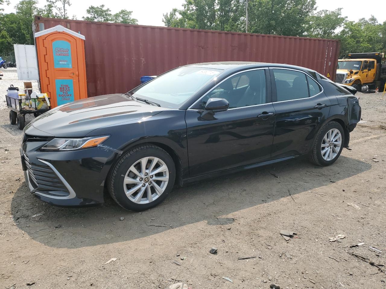 TOYOTA CAMRY LE 2021