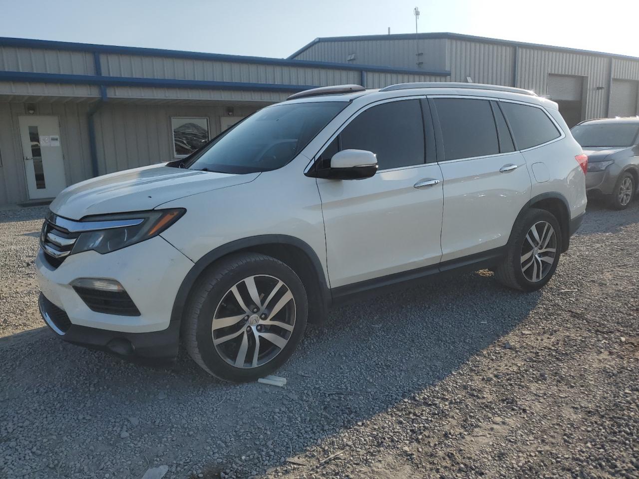 HONDA PILOT TOUR 2016