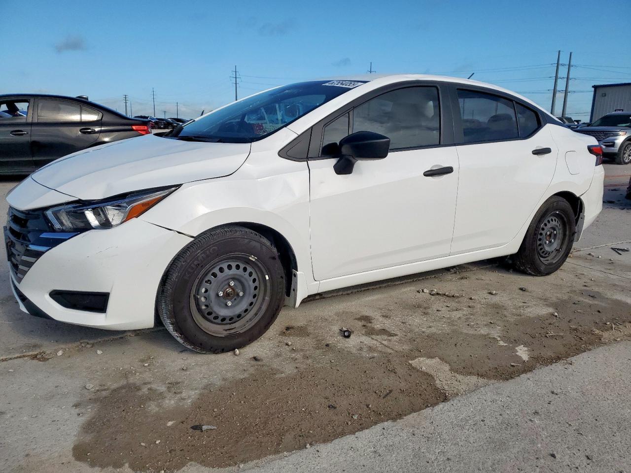 NISSAN VERSA S 2024