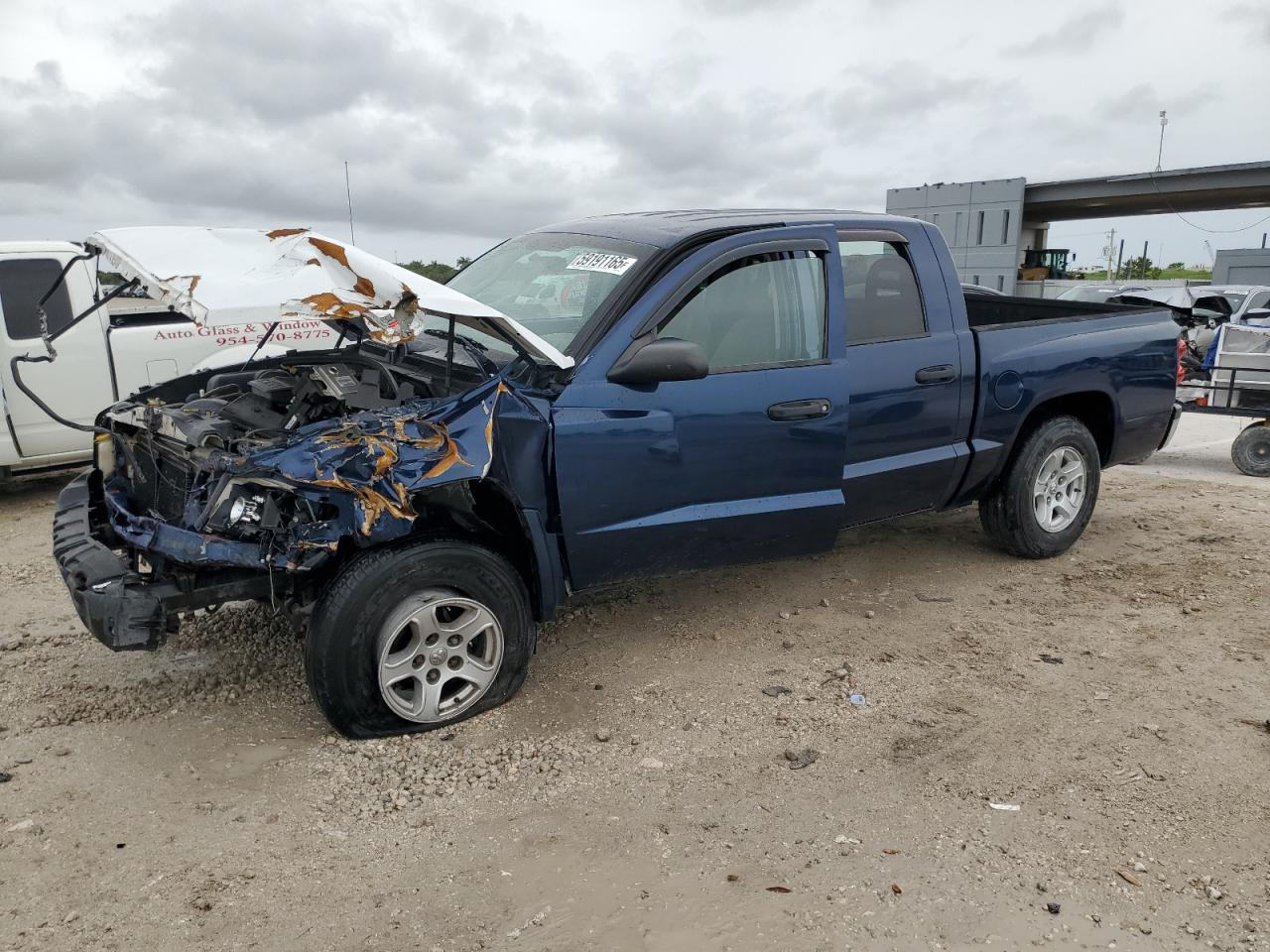 DODGE DAKOTA QUA 2005