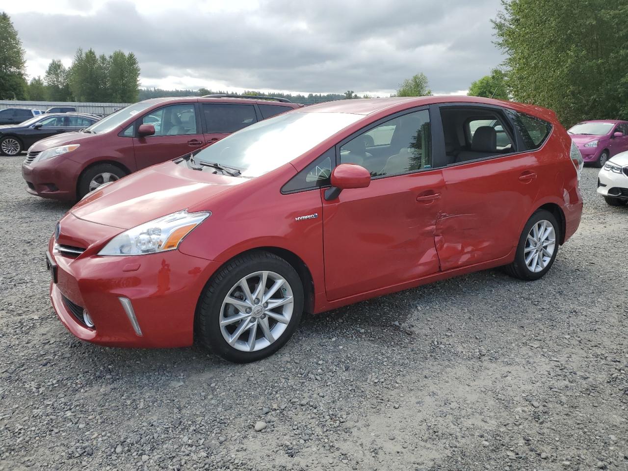 TOYOTA PRIUS V 2014