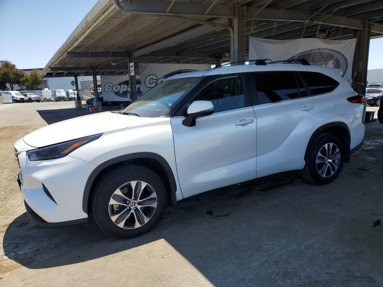 TOYOTA HIGHLANDER 2023