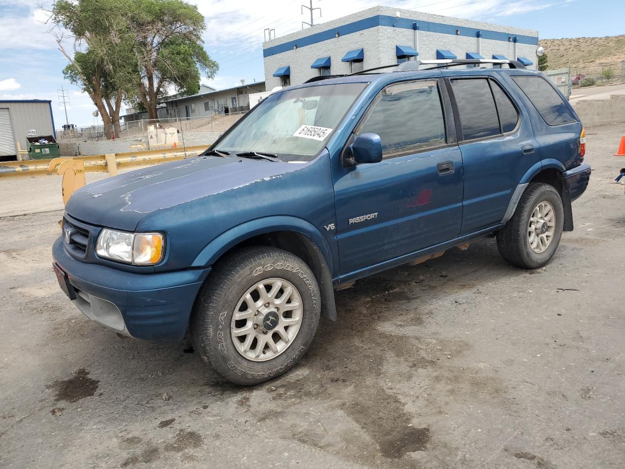 HONDA PASSPORT E 2001