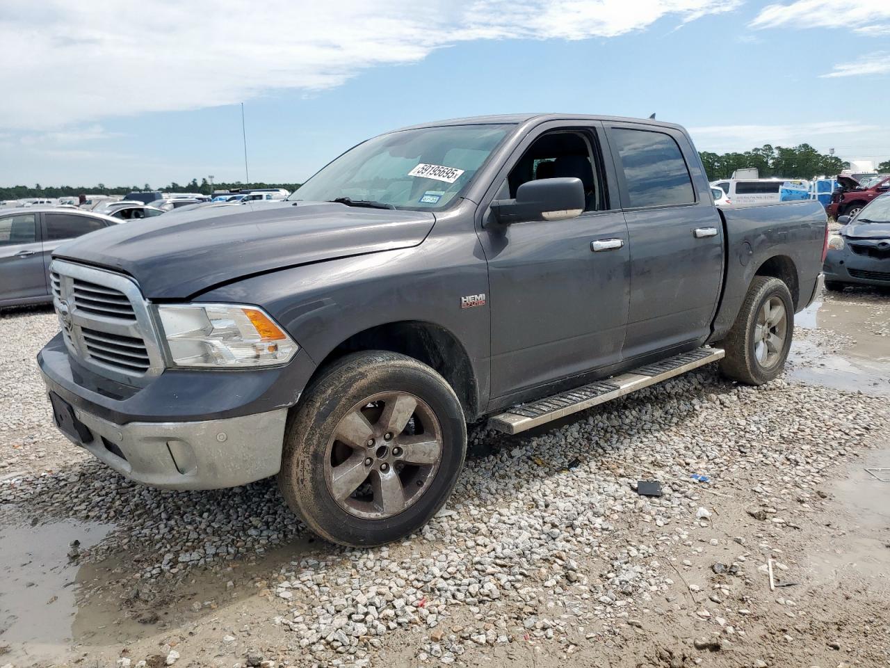 RAM 1500 SLT 2018