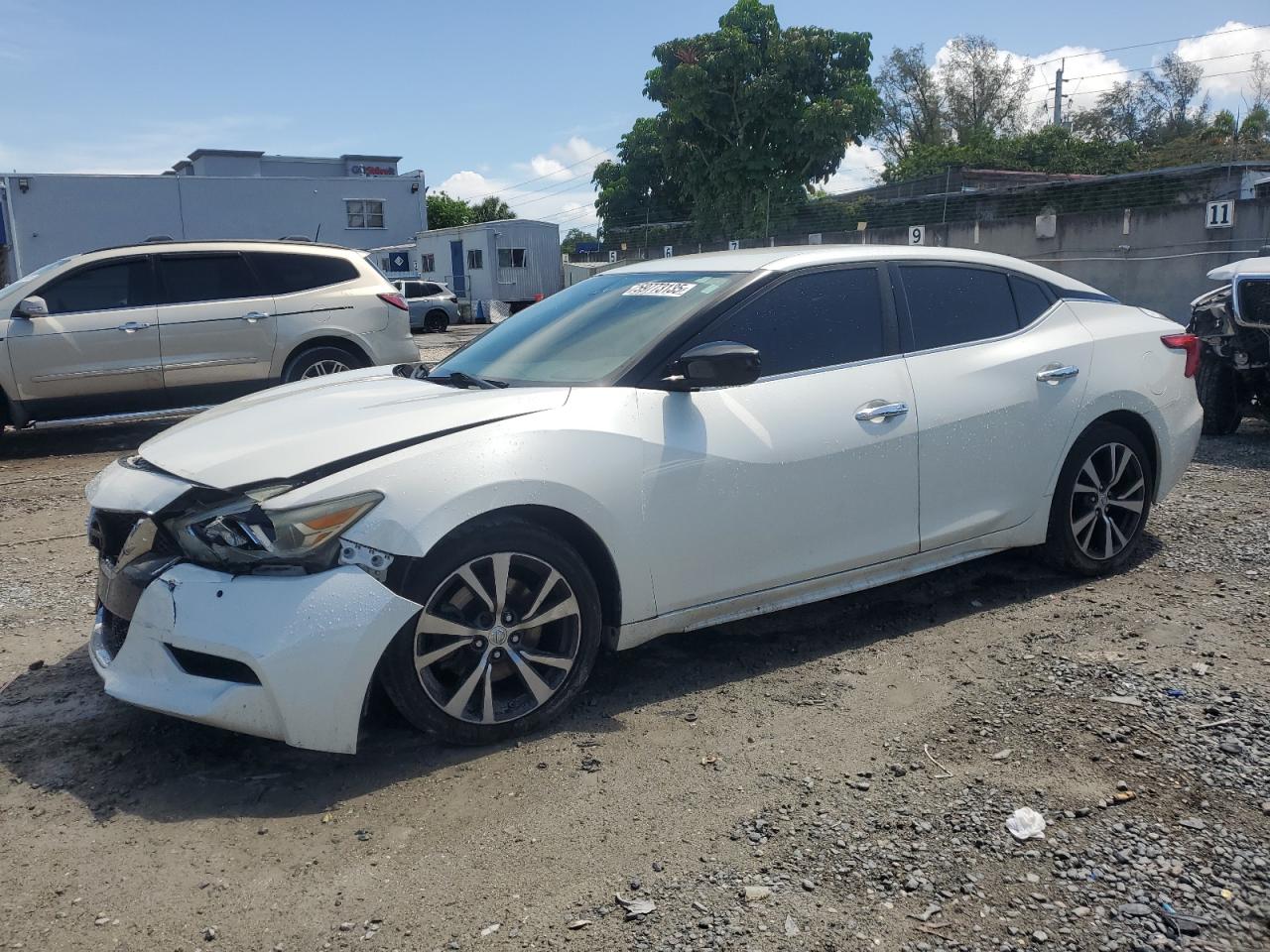 NISSAN MAXIMA 2017