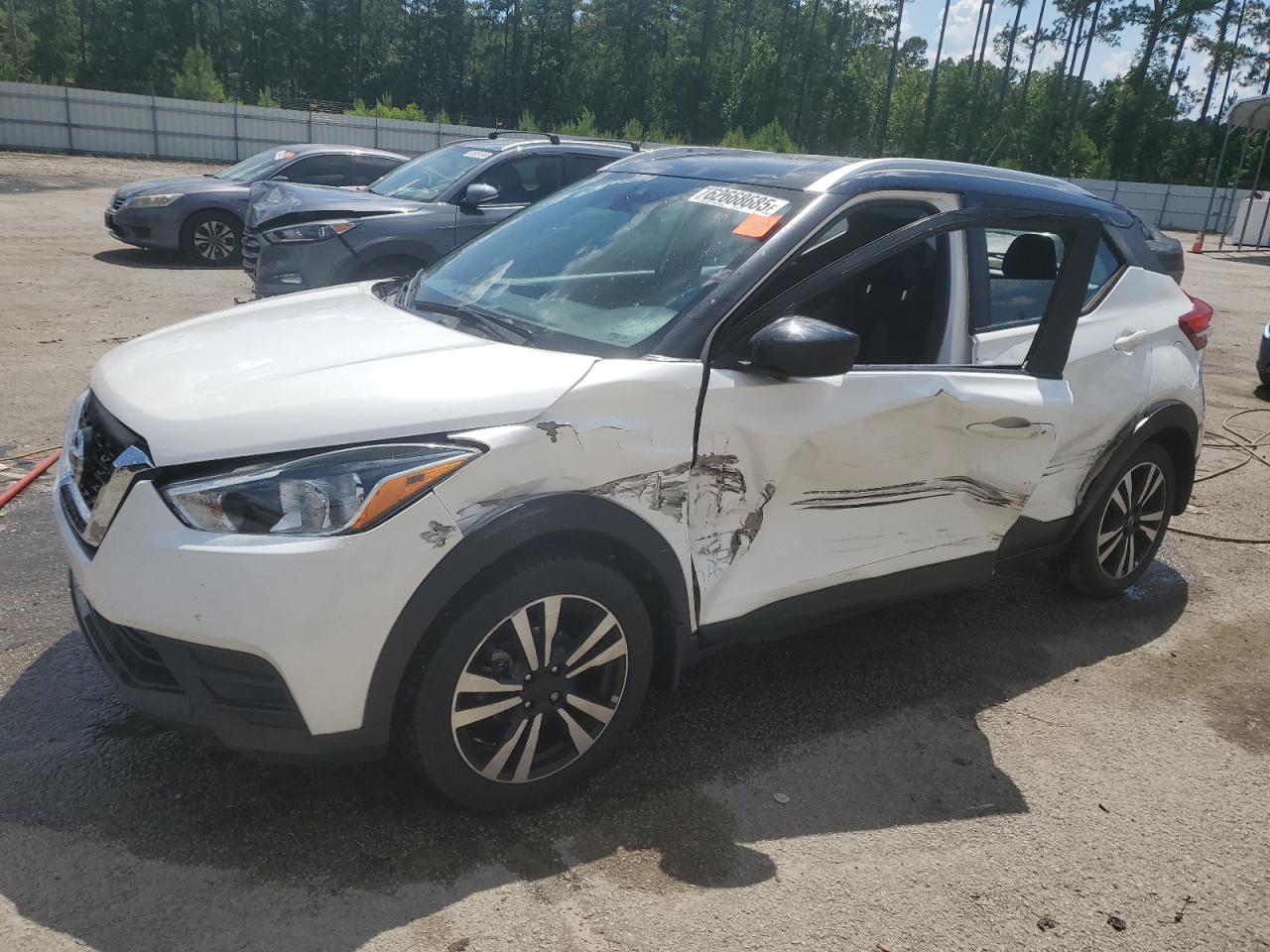 NISSAN KICKS SV 2020