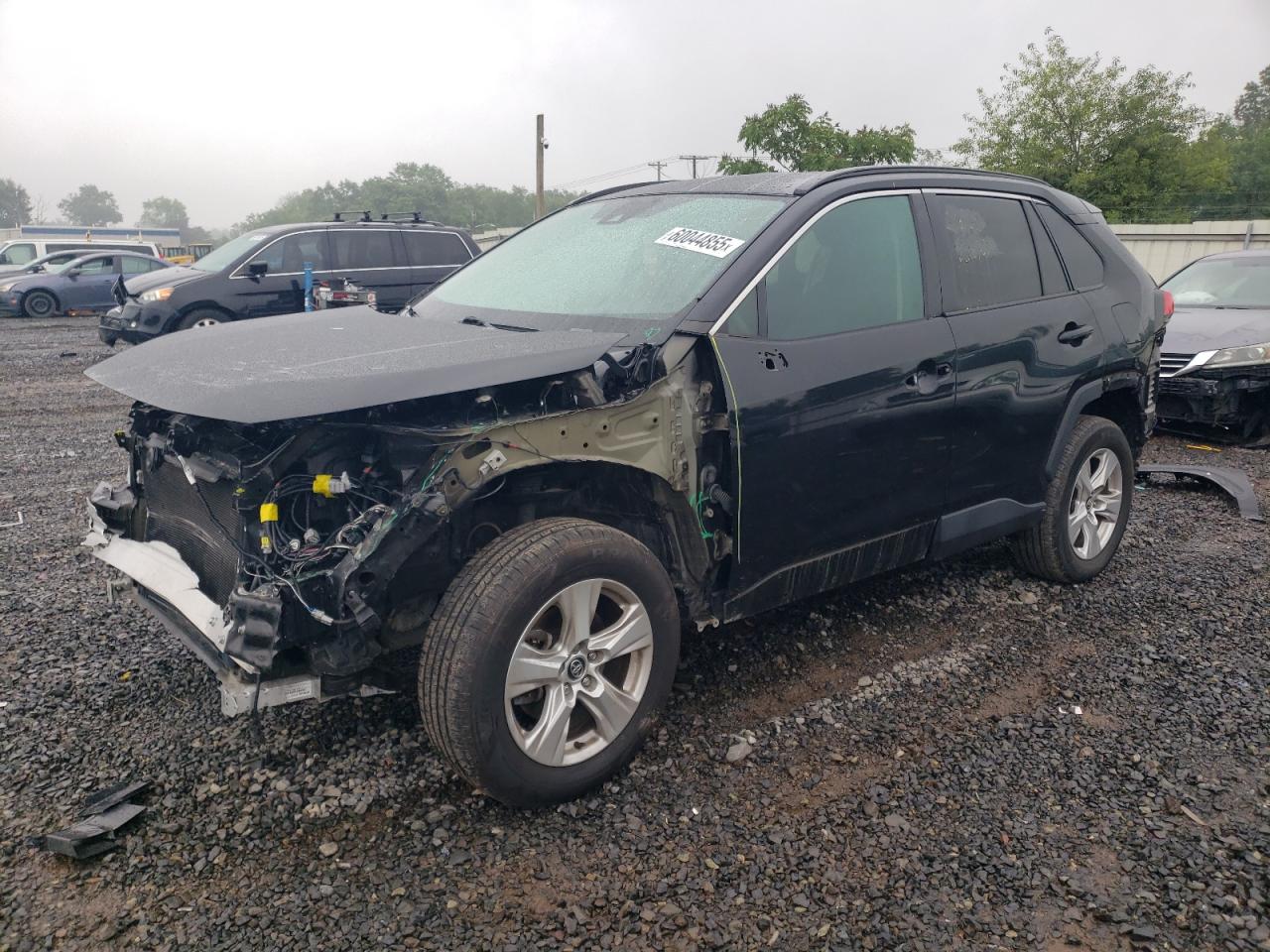 TOYOTA RAV4 XLE 2021