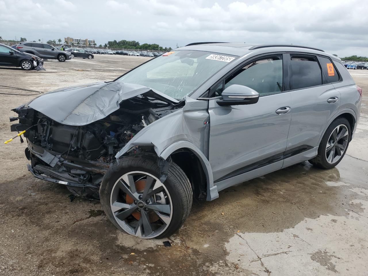 AUDI Q4 E-TRON 2024