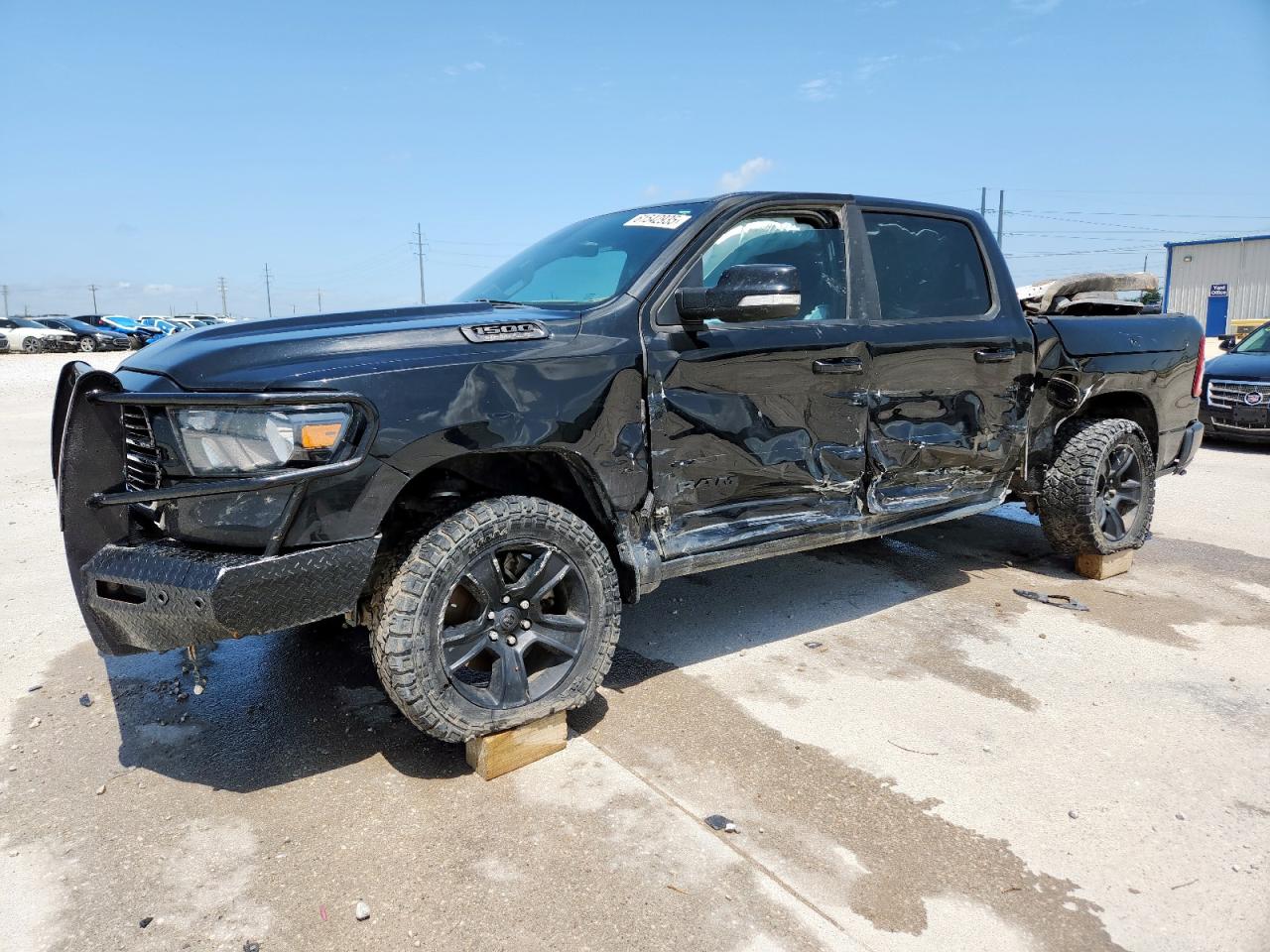 RAM 1500 BIG H 2020