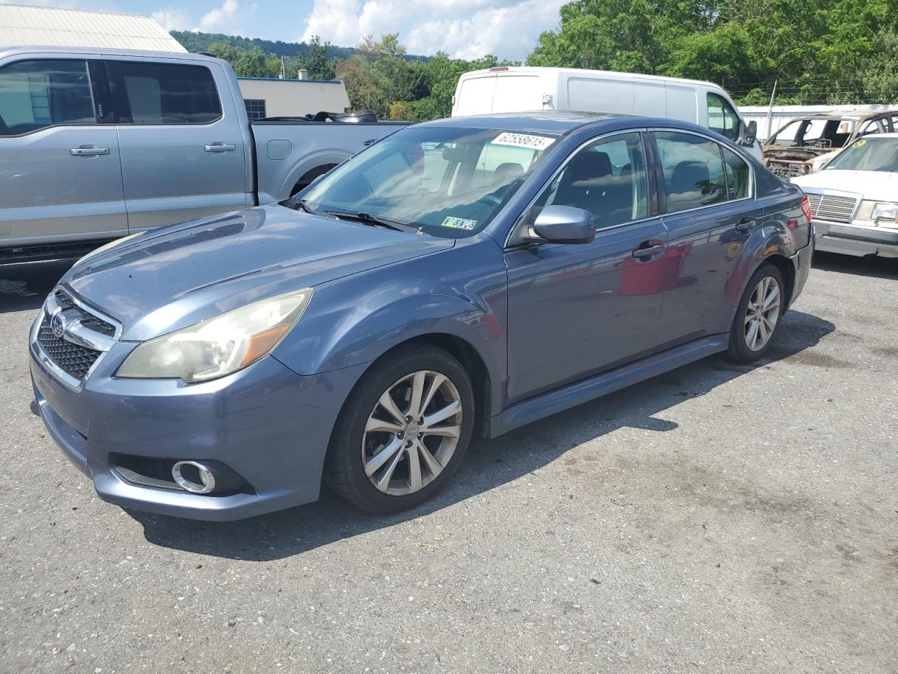 SUBARU LEGACY 2.5 2013