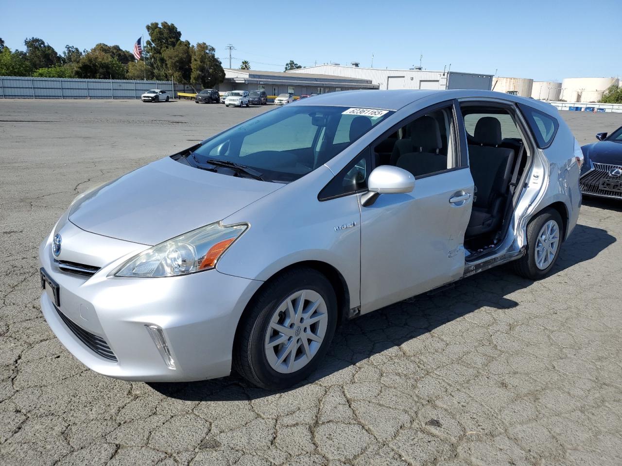 TOYOTA PRIUS V 2012