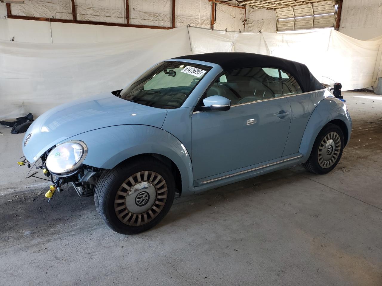VOLKSWAGEN BEETLE 2013