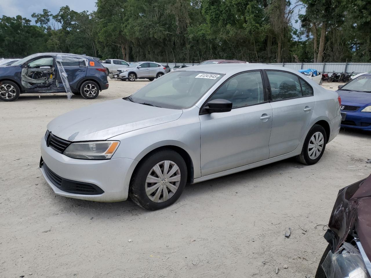 VOLKSWAGEN JETTA BASE 2011
