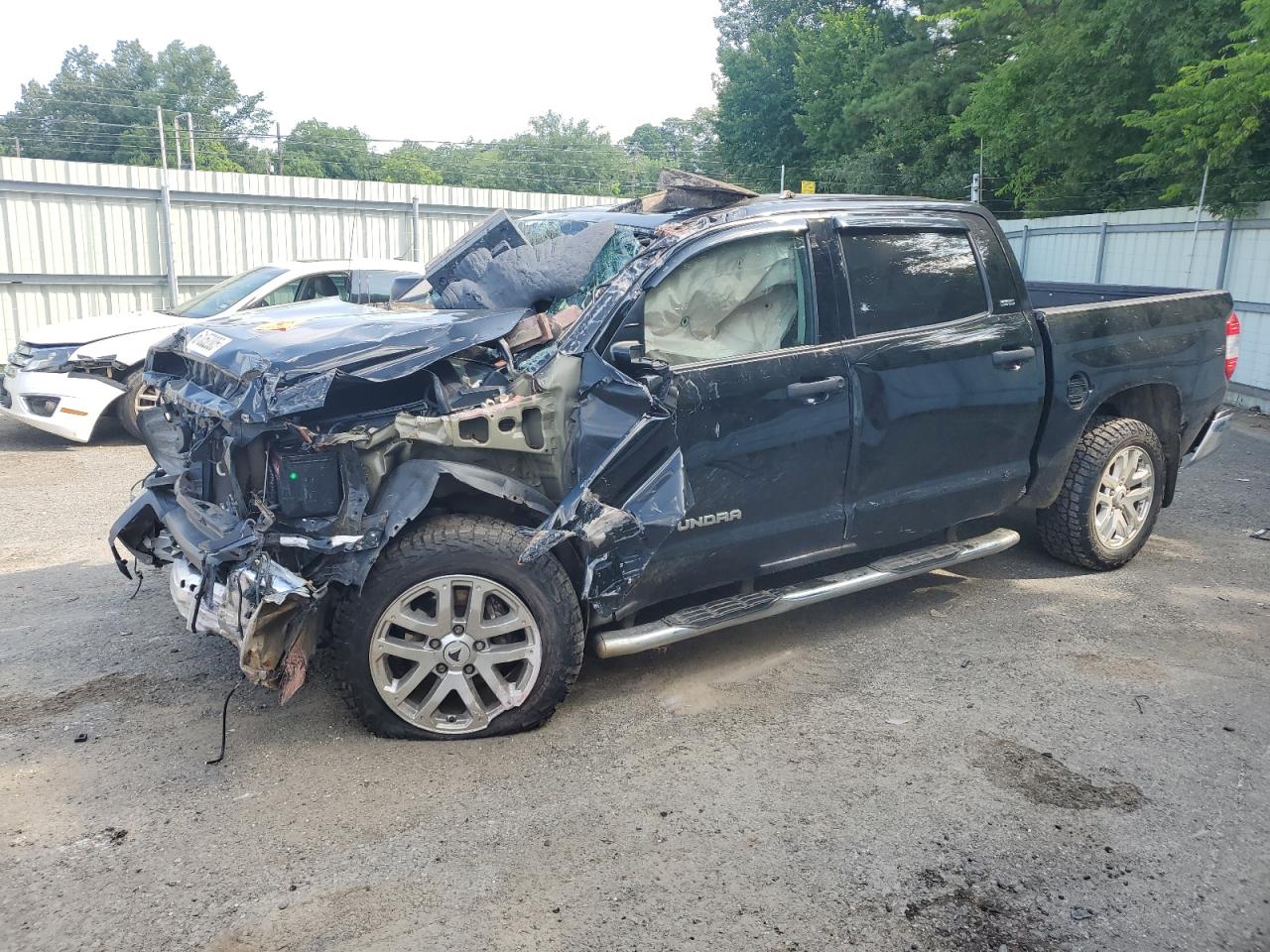 TOYOTA TUNDRA CRE 2019