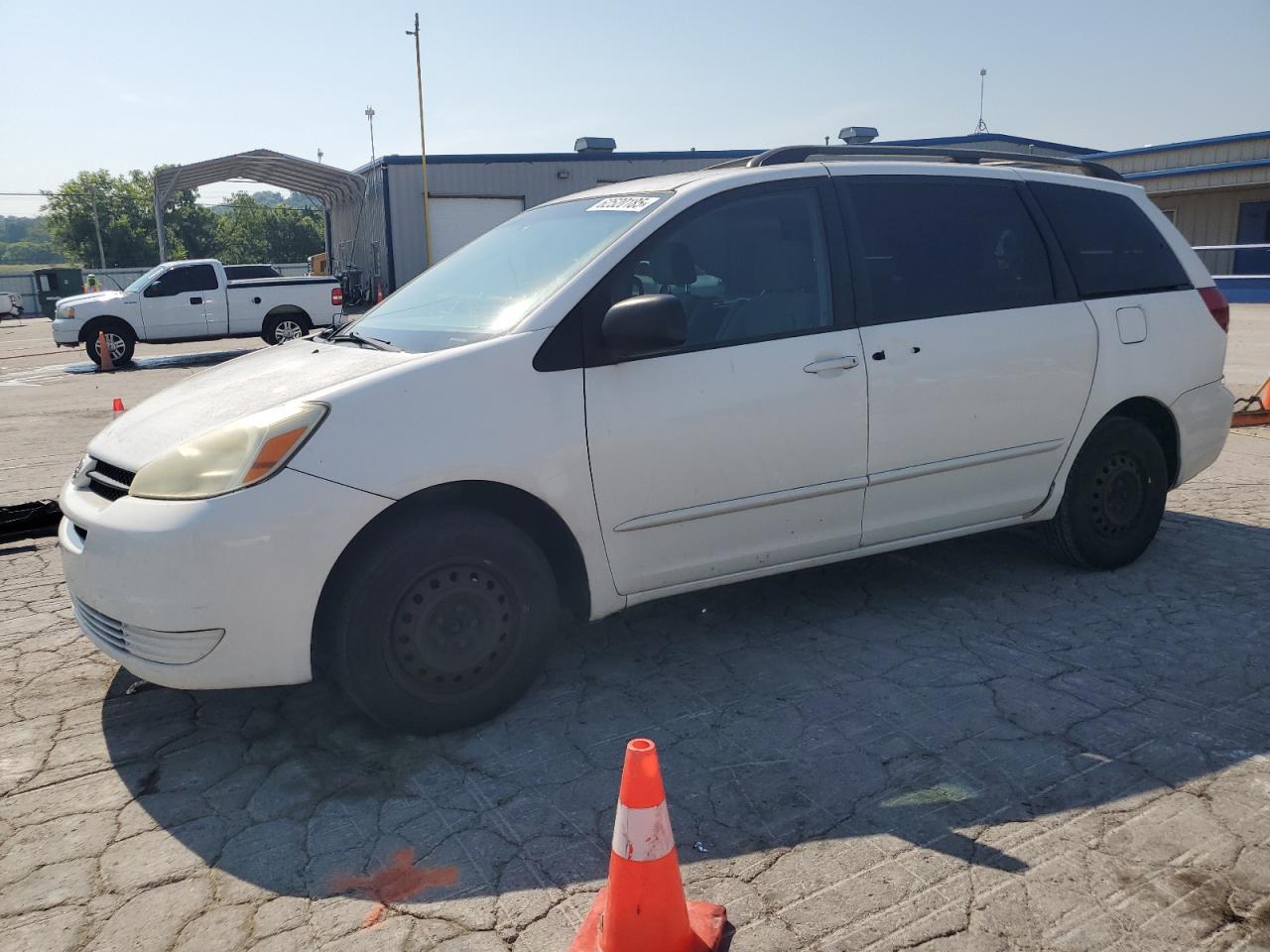 TOYOTA SIENNA CE 2005