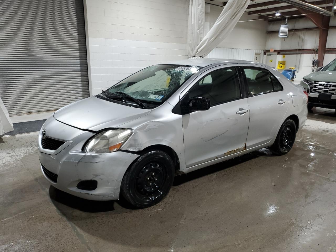 TOYOTA YARIS 2012