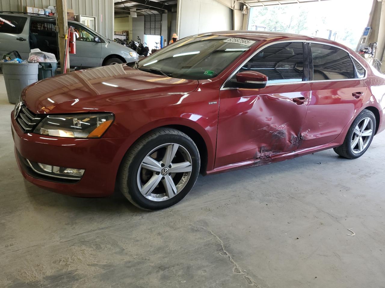 VOLKSWAGEN PASSAT S 2015