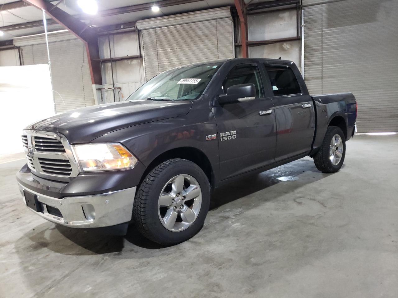 RAM 1500 SLT 2017