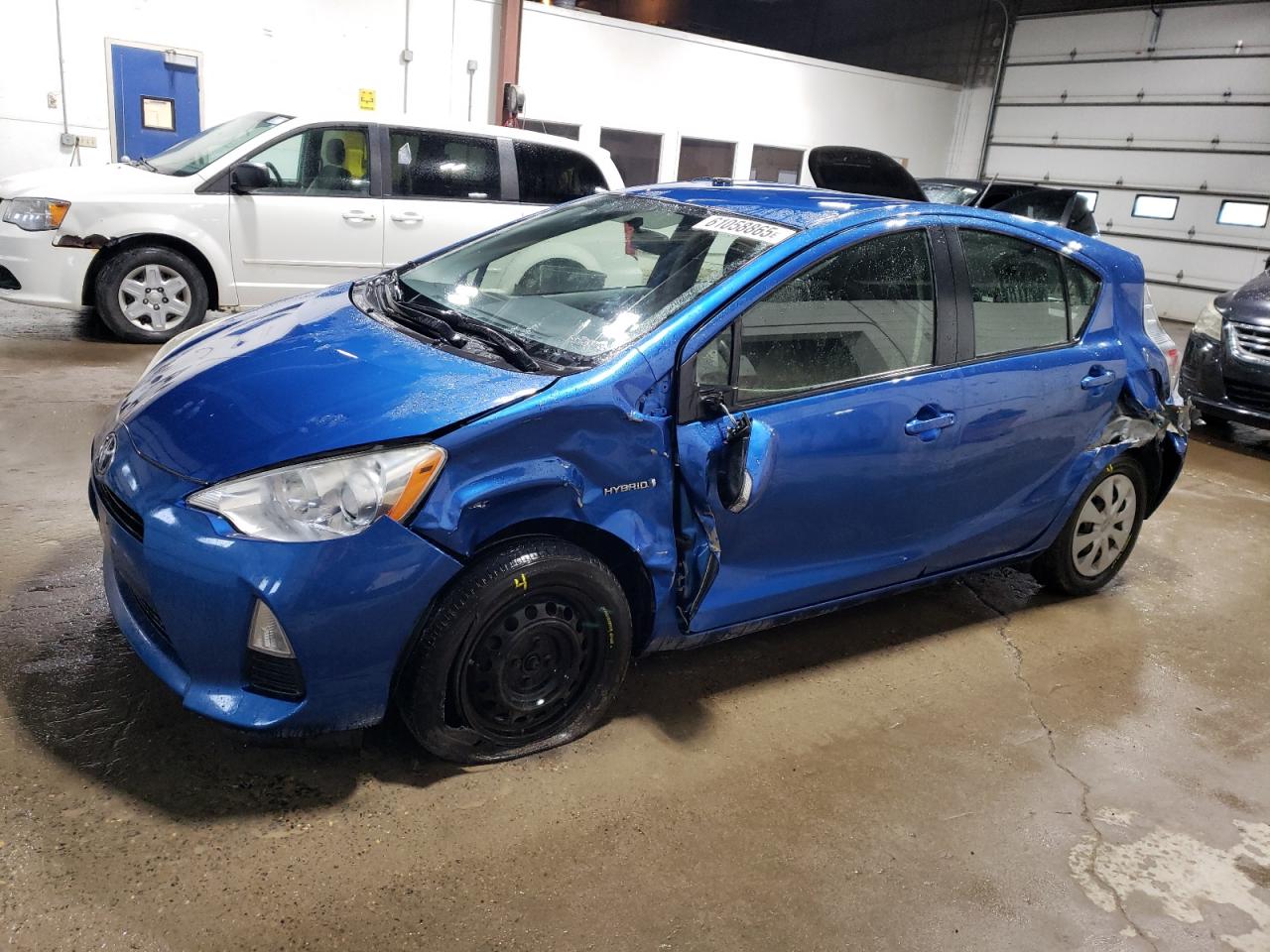 TOYOTA PRIUS C 2013