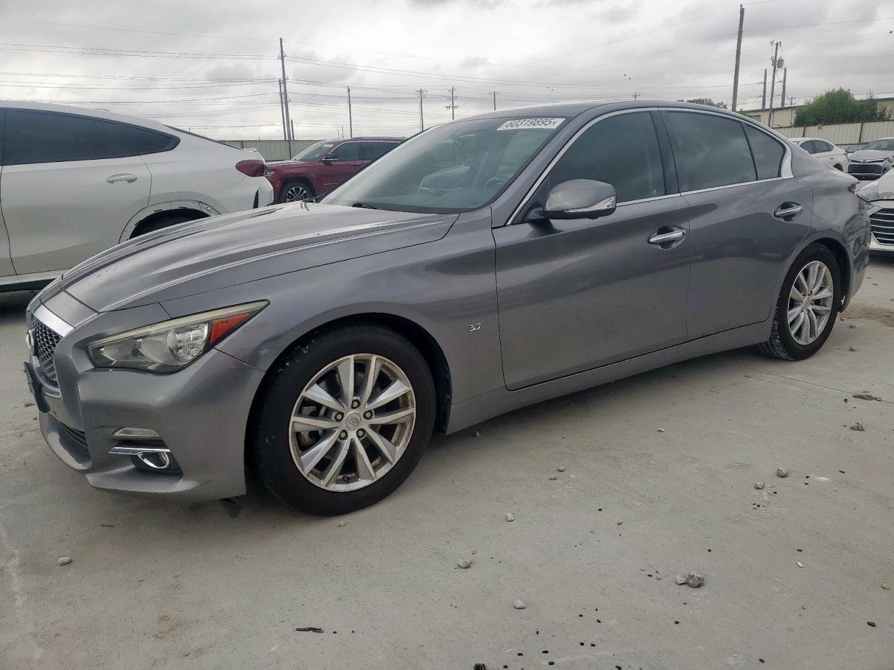 INFINITI Q50 BASE 2015