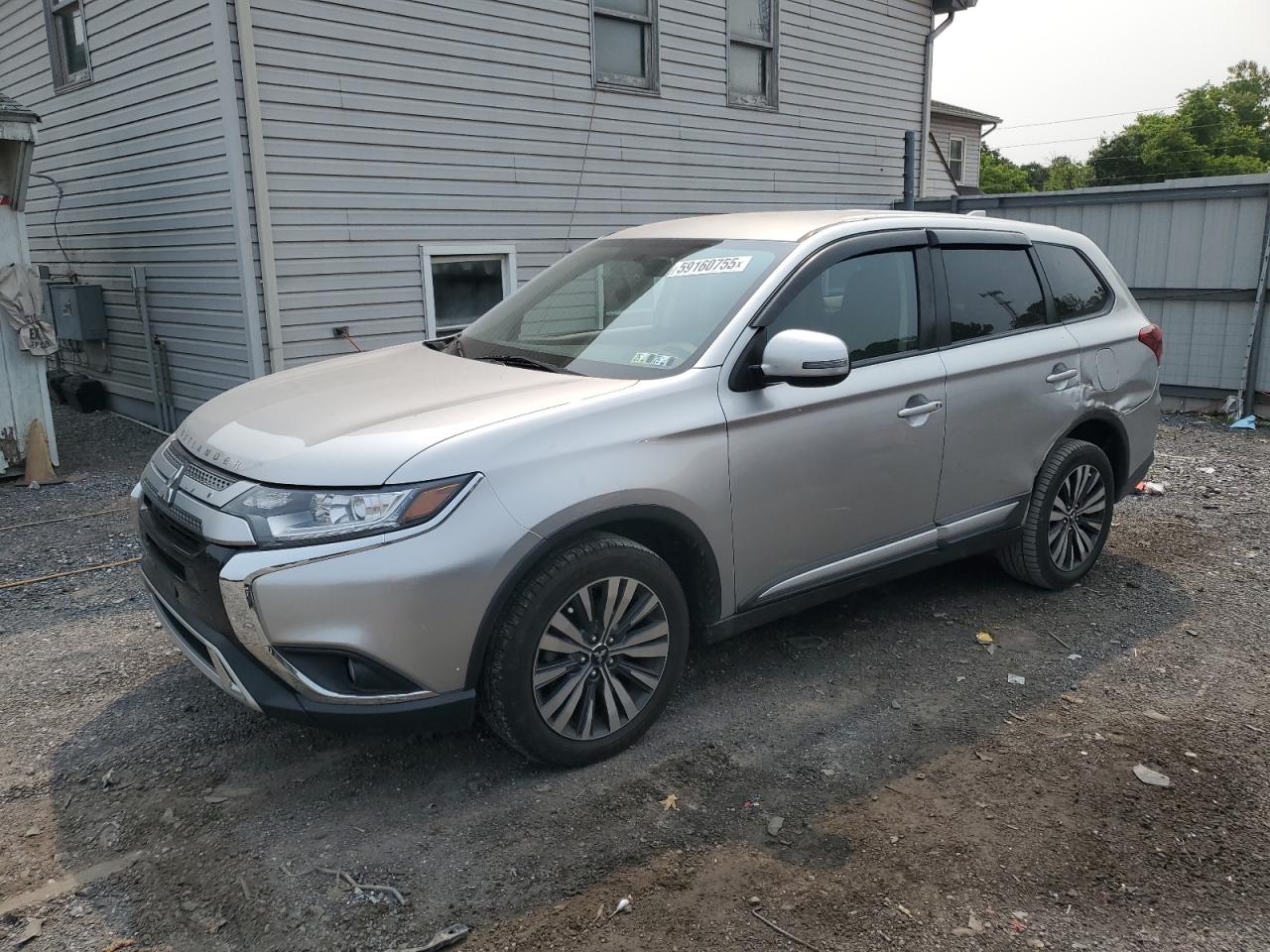 MITSUBISHI OUTLANDER 2019
