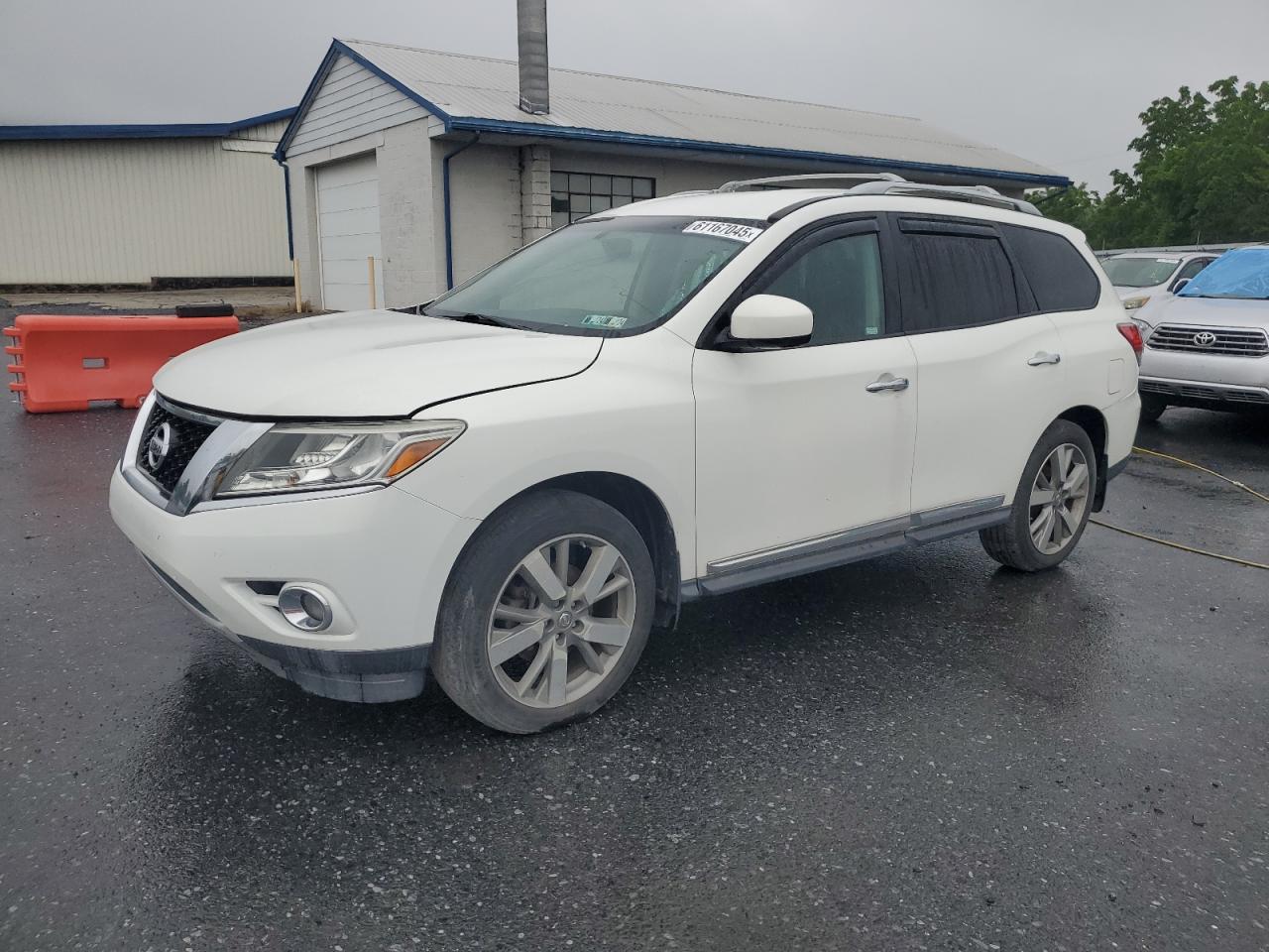 NISSAN PATHFINDER 2013