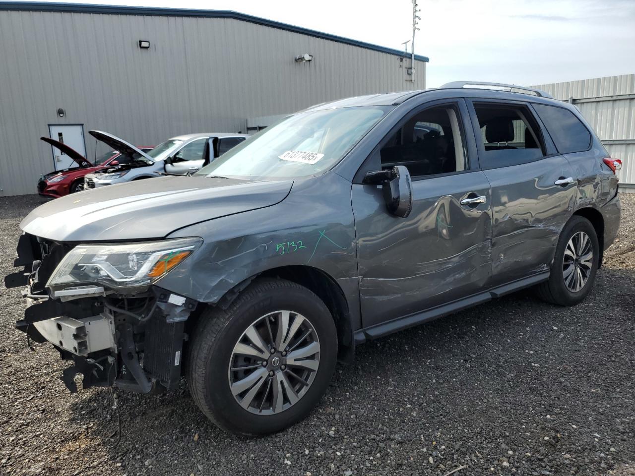 NISSAN PATHFINDER 2017