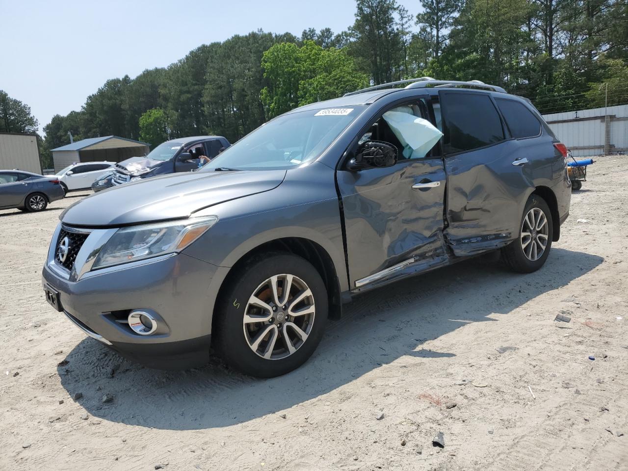 NISSAN PATHFINDER 2015