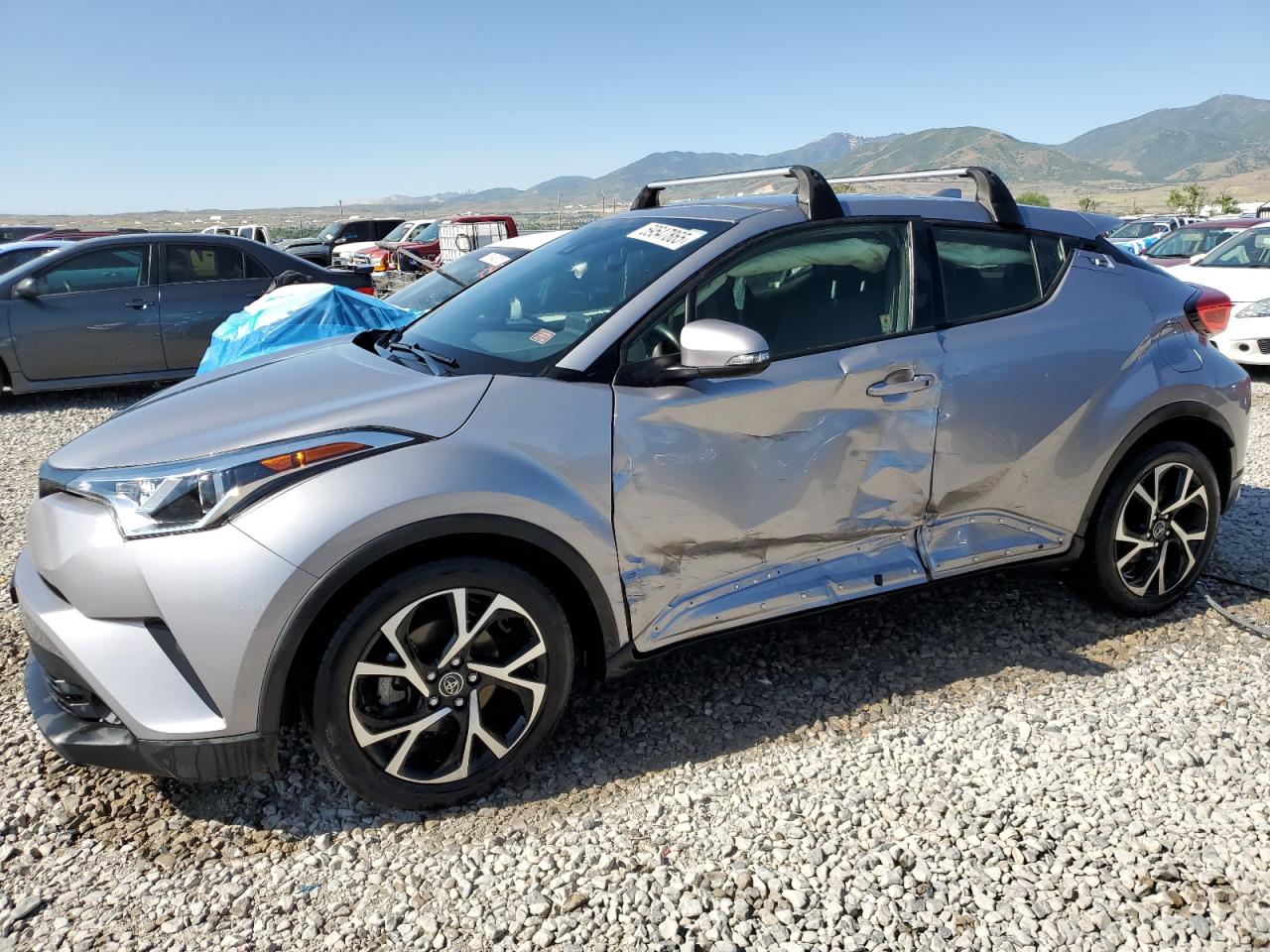 TOYOTA C-HR XLE 2019