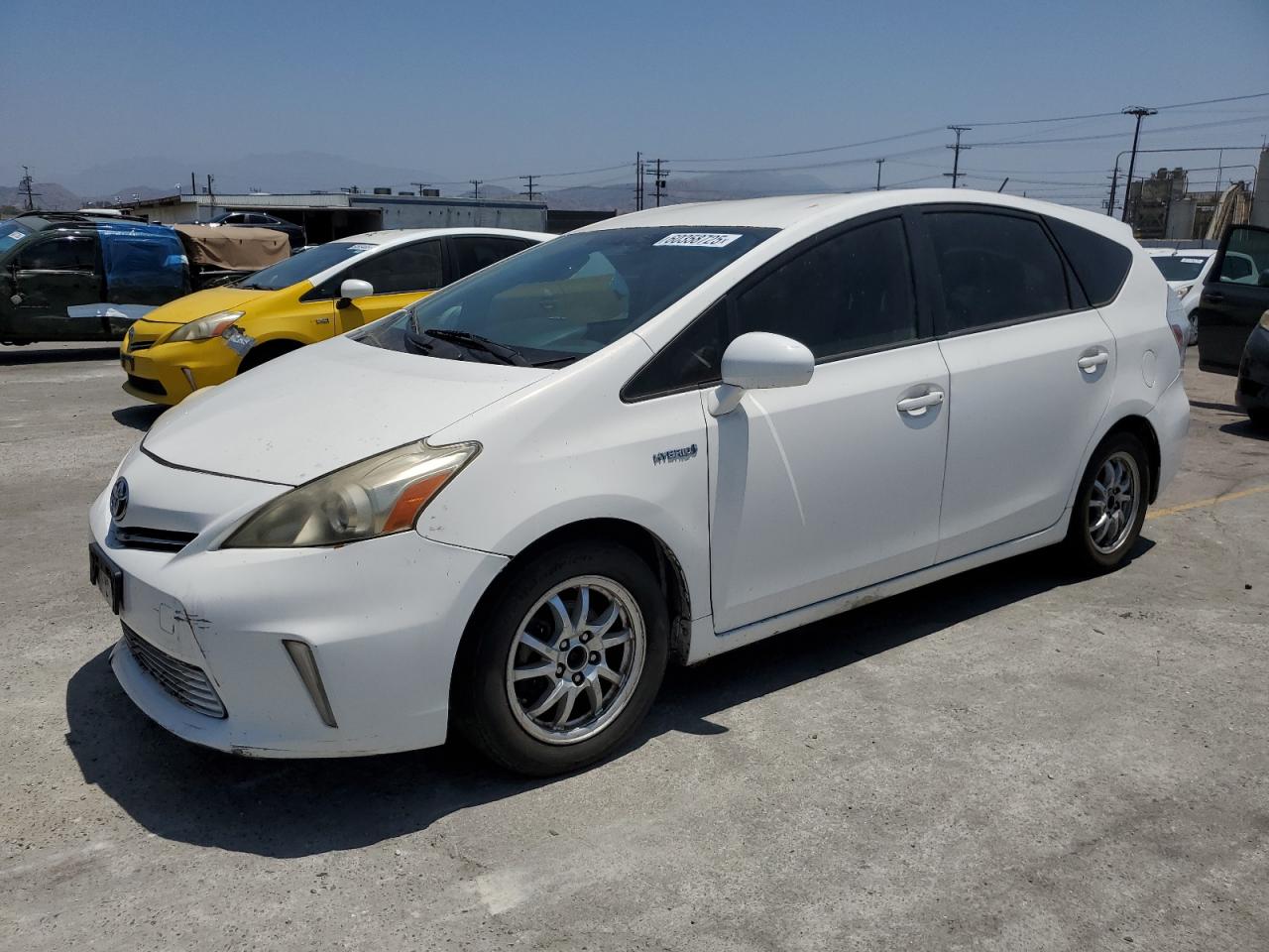 TOYOTA PRIUS V 2012