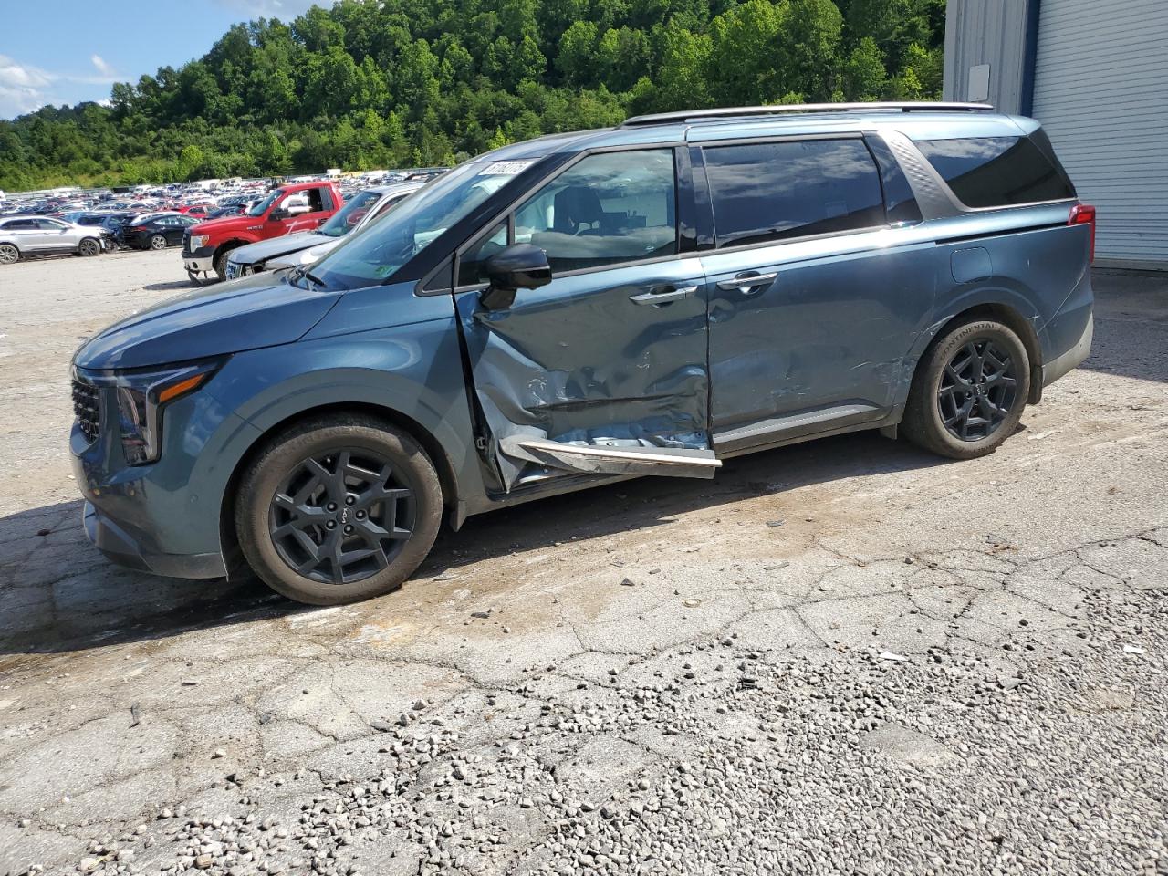 KIA CARNIVAL S 2025