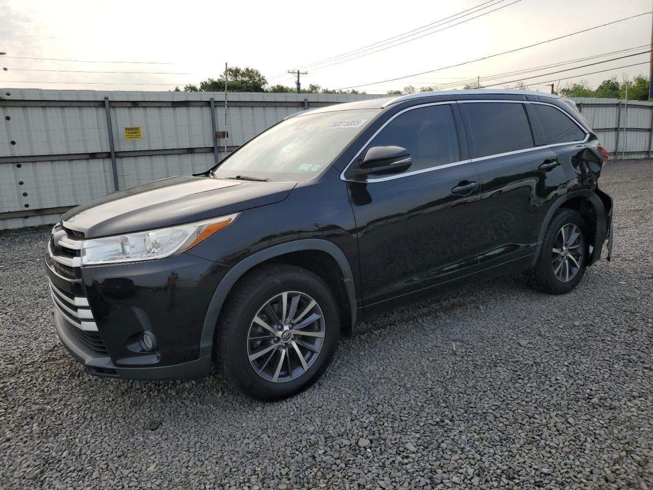 TOYOTA HIGHLANDER 2017