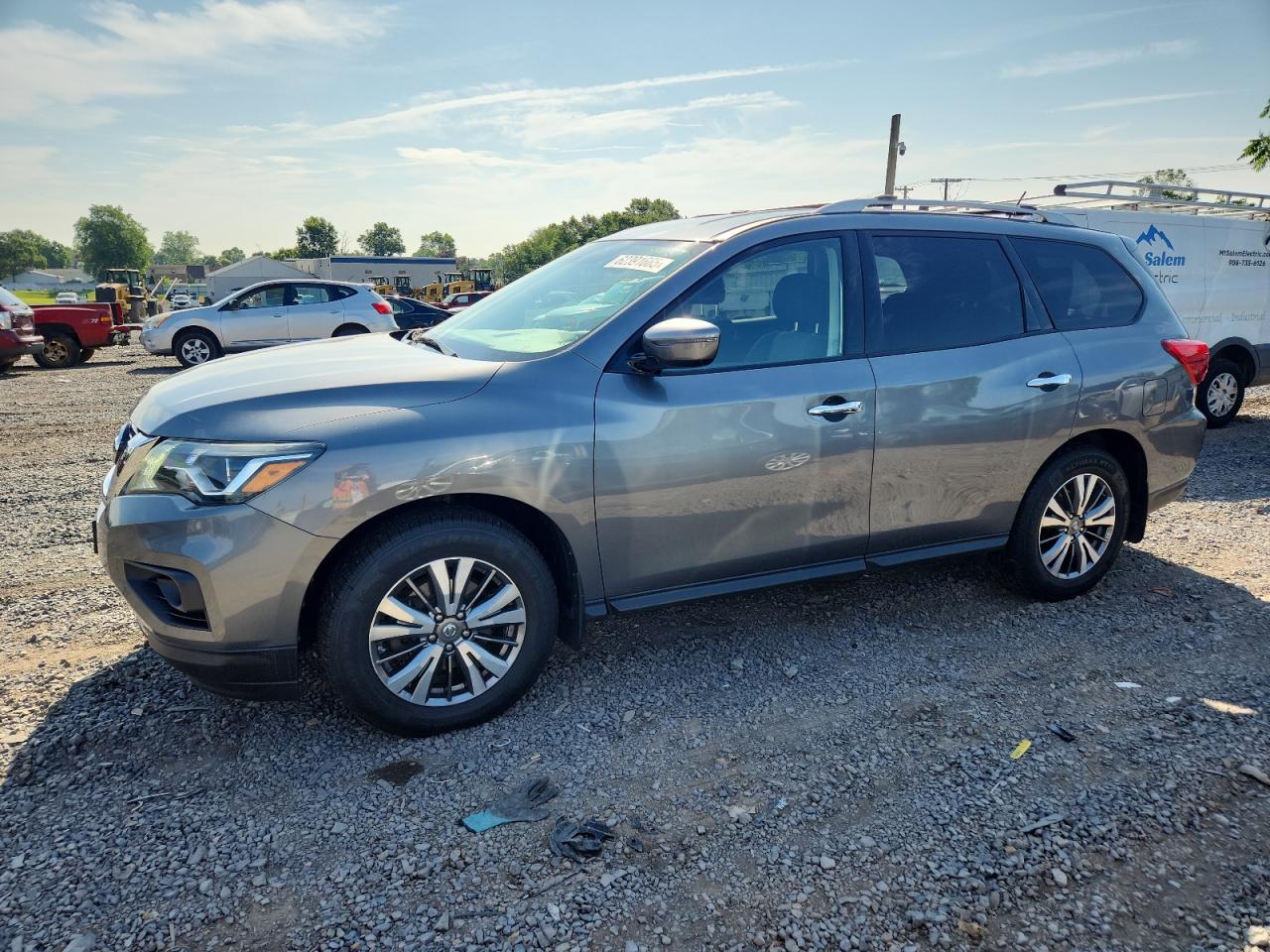NISSAN PATHFINDER 2018