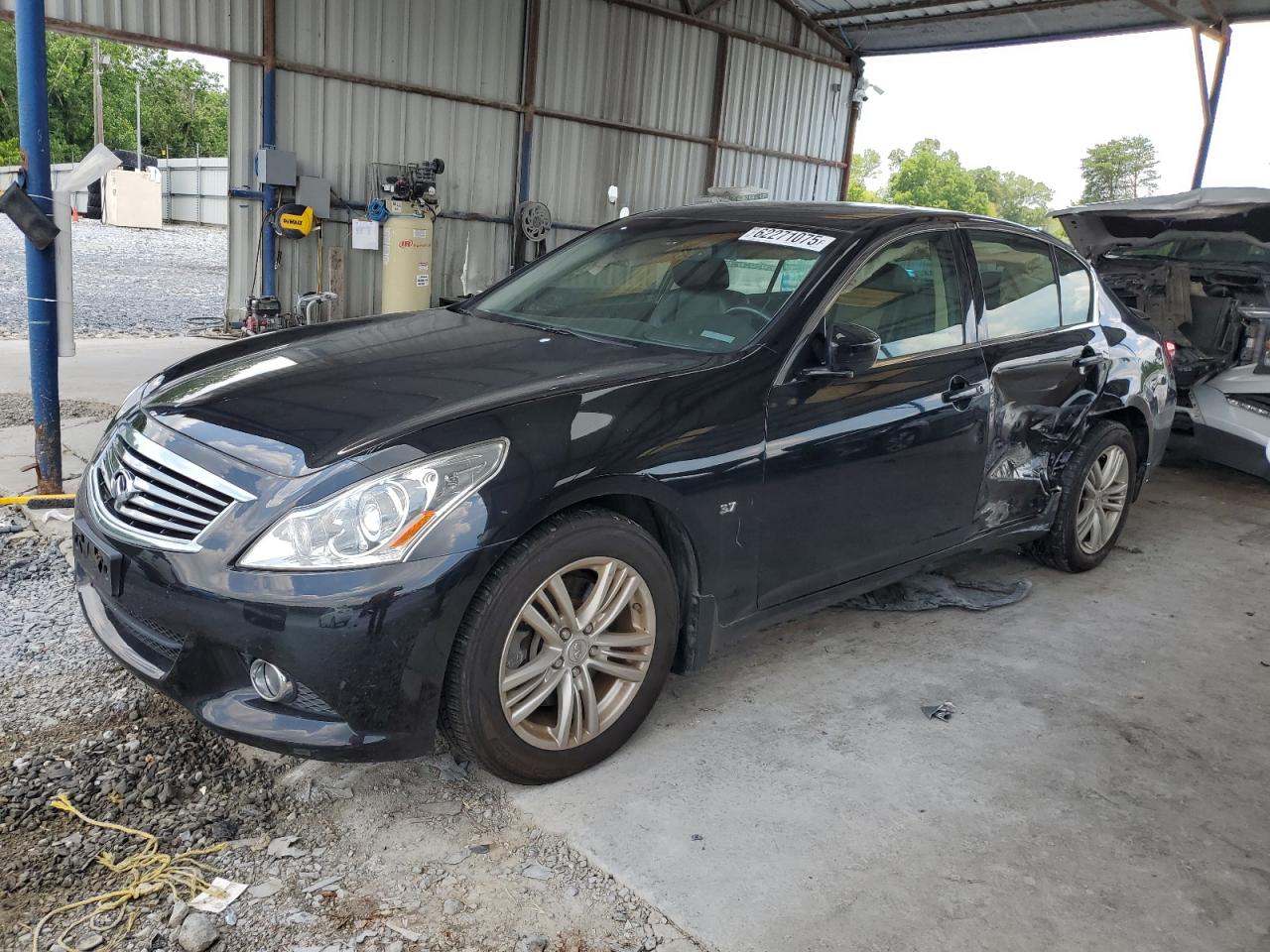 INFINITI Q40 2015