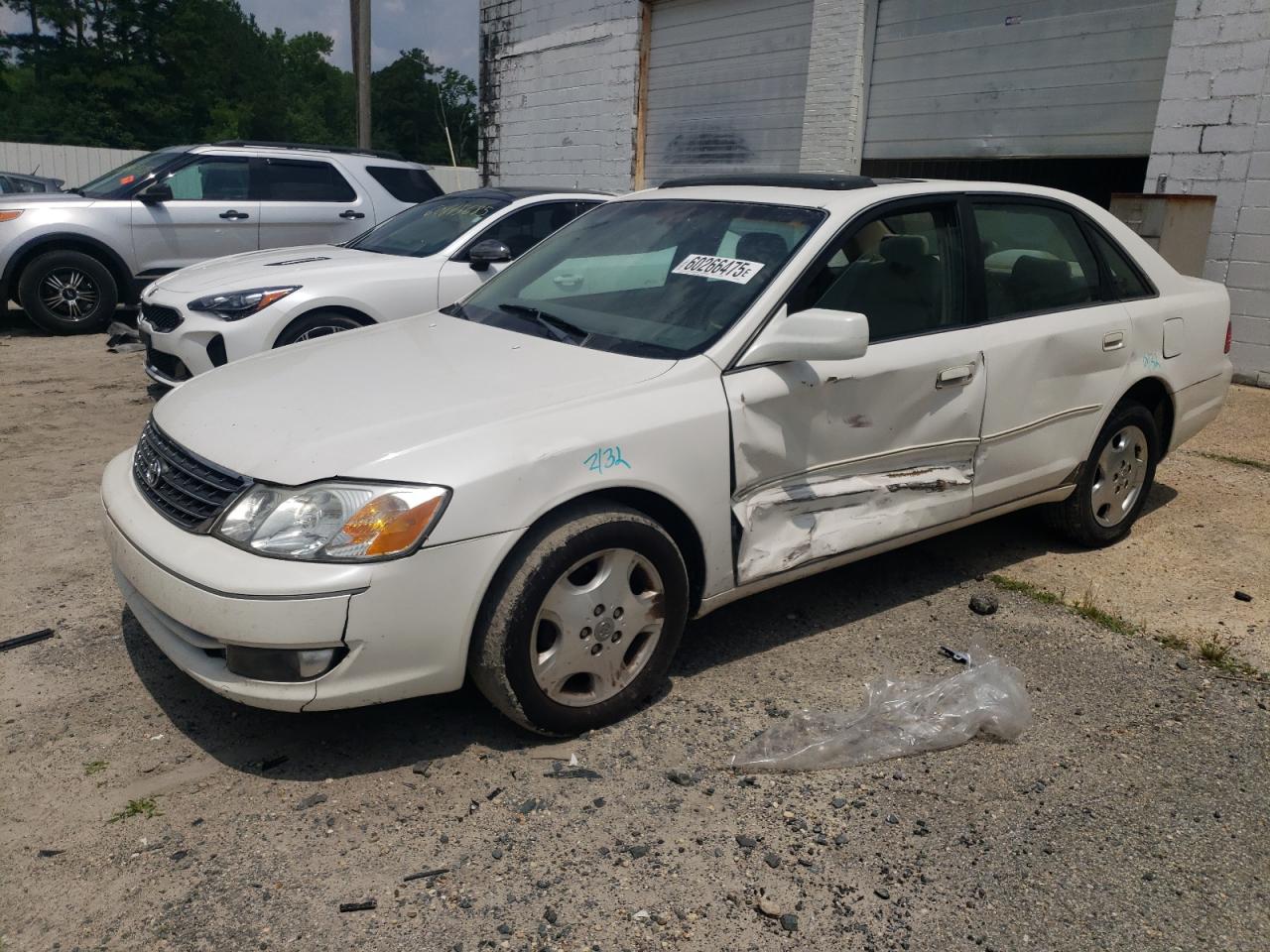 TOYOTA AVALON XL 2004