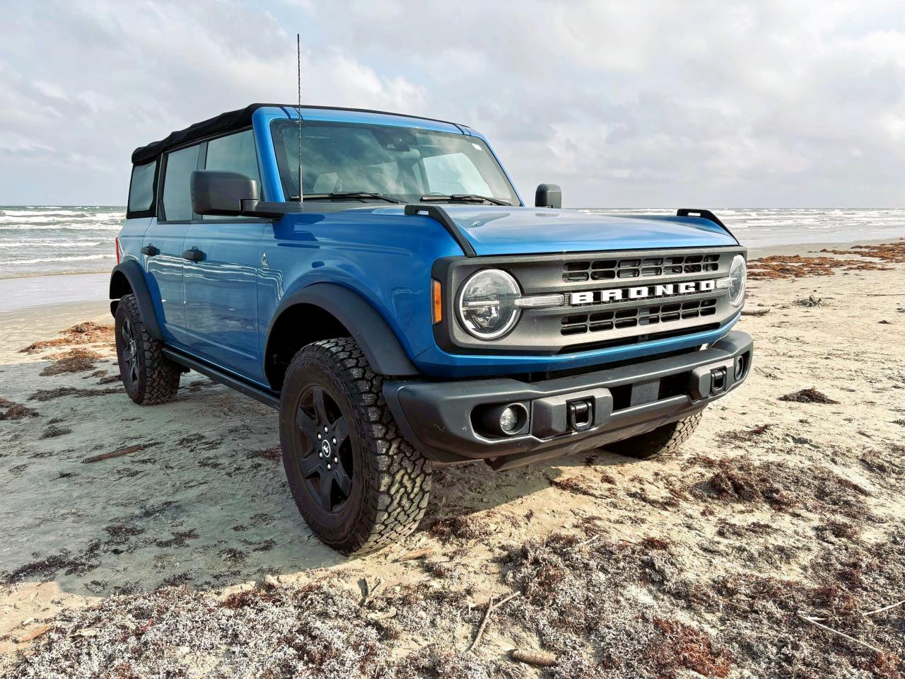 FORD BRONCO BAS 2023