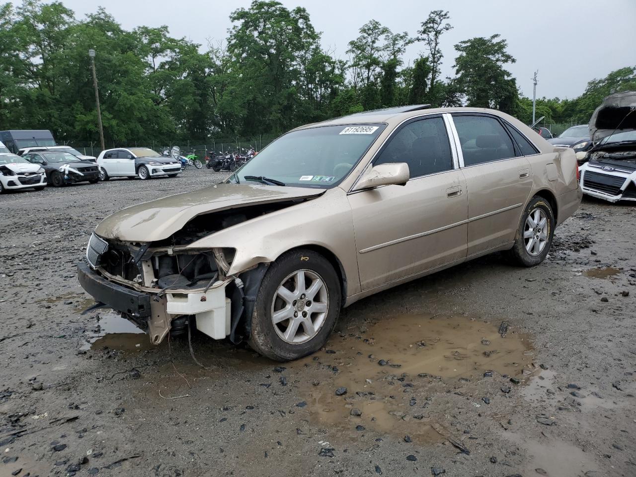 TOYOTA AVALON XL 2001