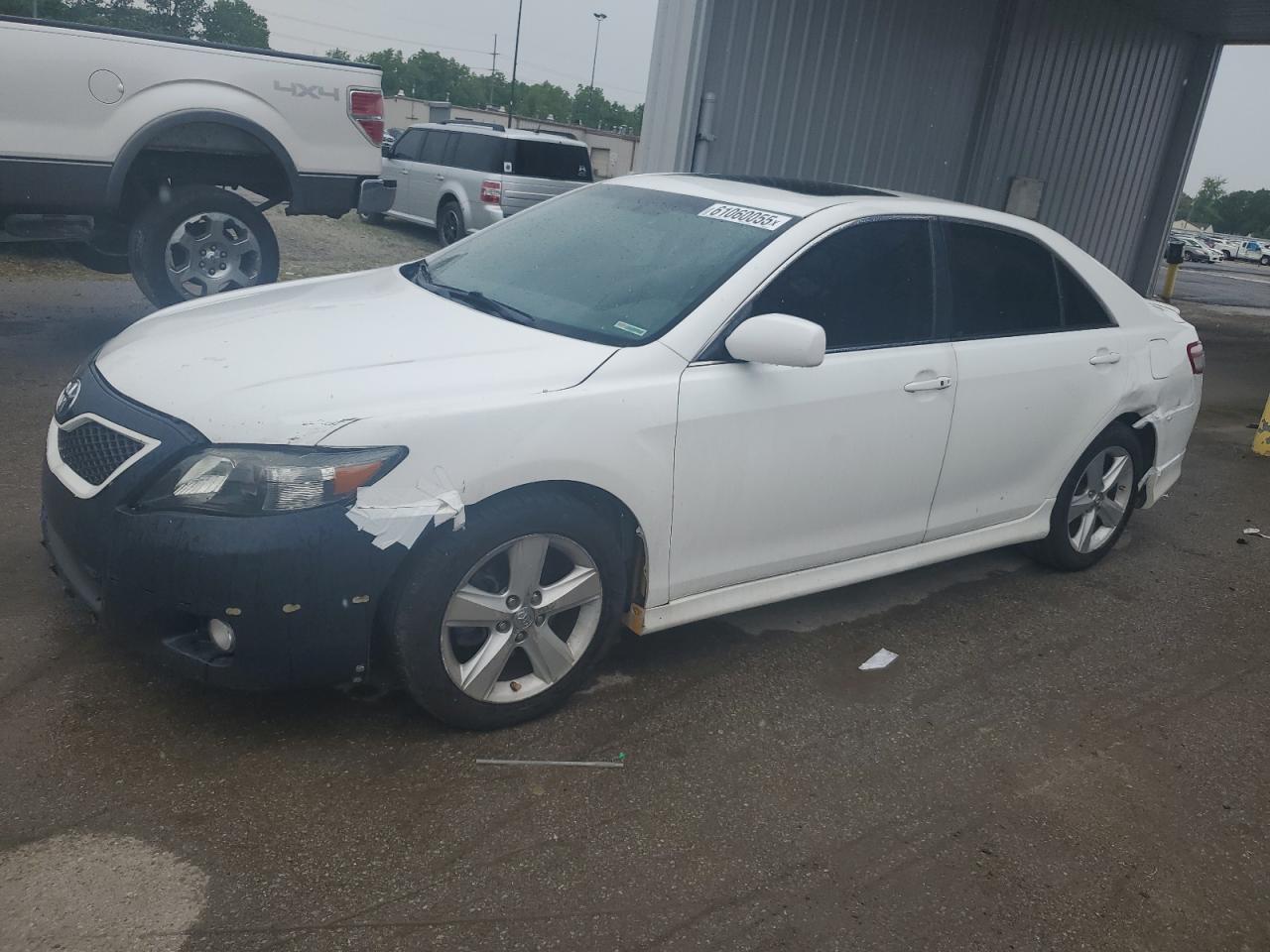 TOYOTA CAMRY BASE 2011