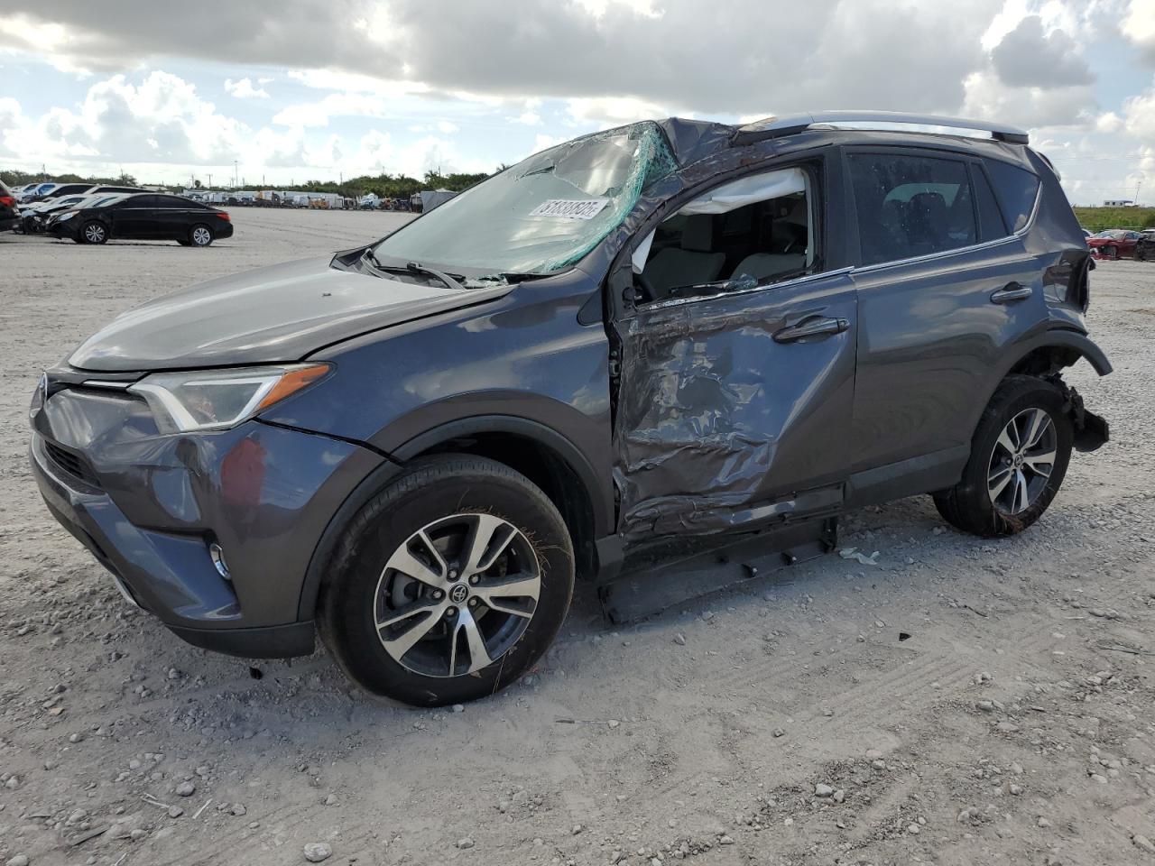 TOYOTA RAV4 XLE 2016
