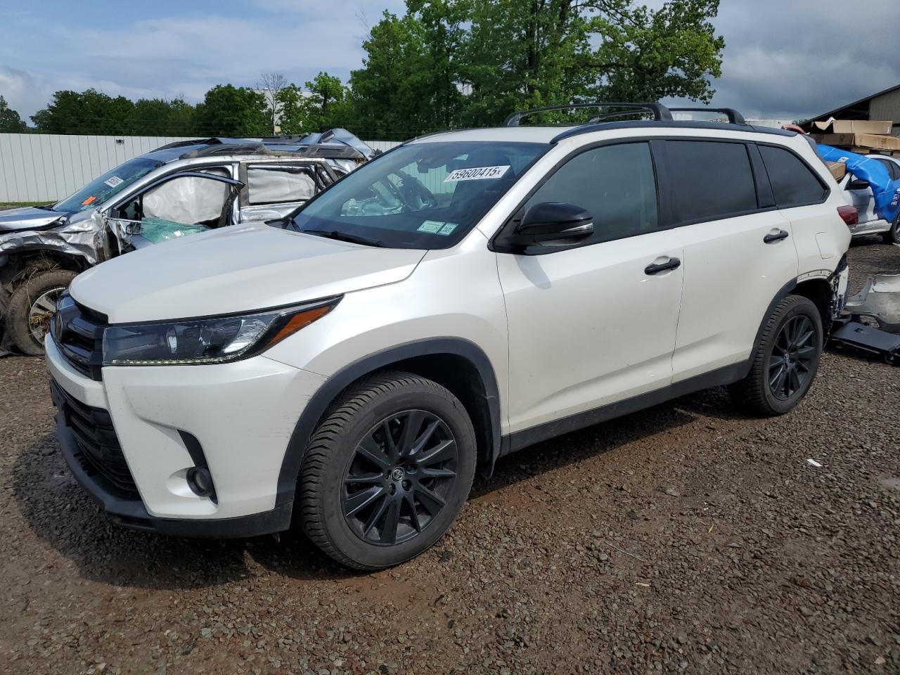 TOYOTA HIGHLANDER 2019