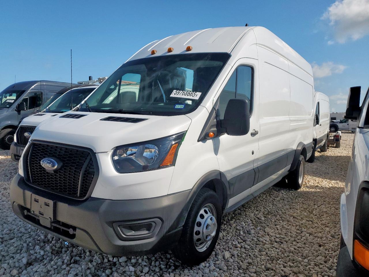 FORD TRANSIT T- 2023
