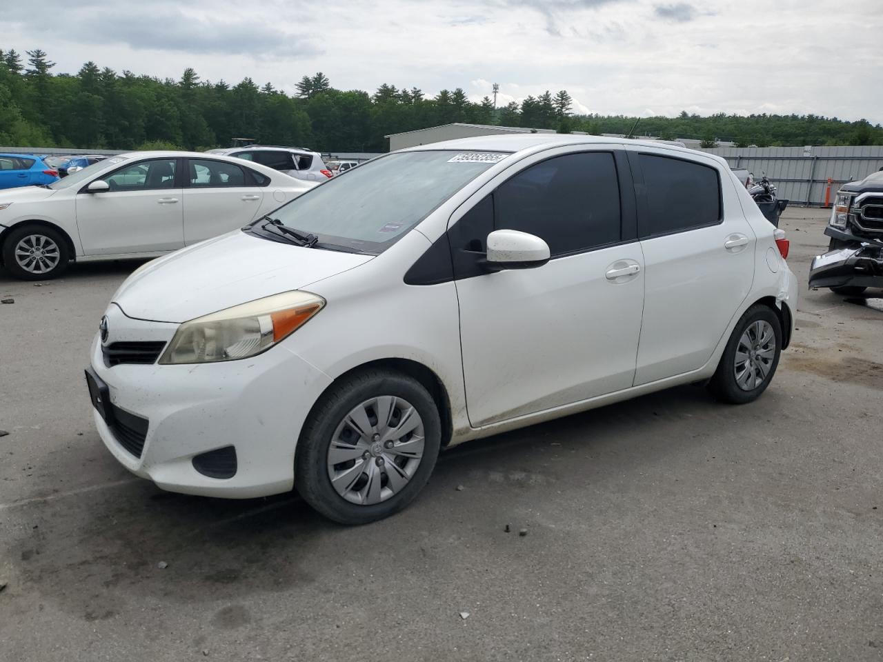 TOYOTA YARIS 2012