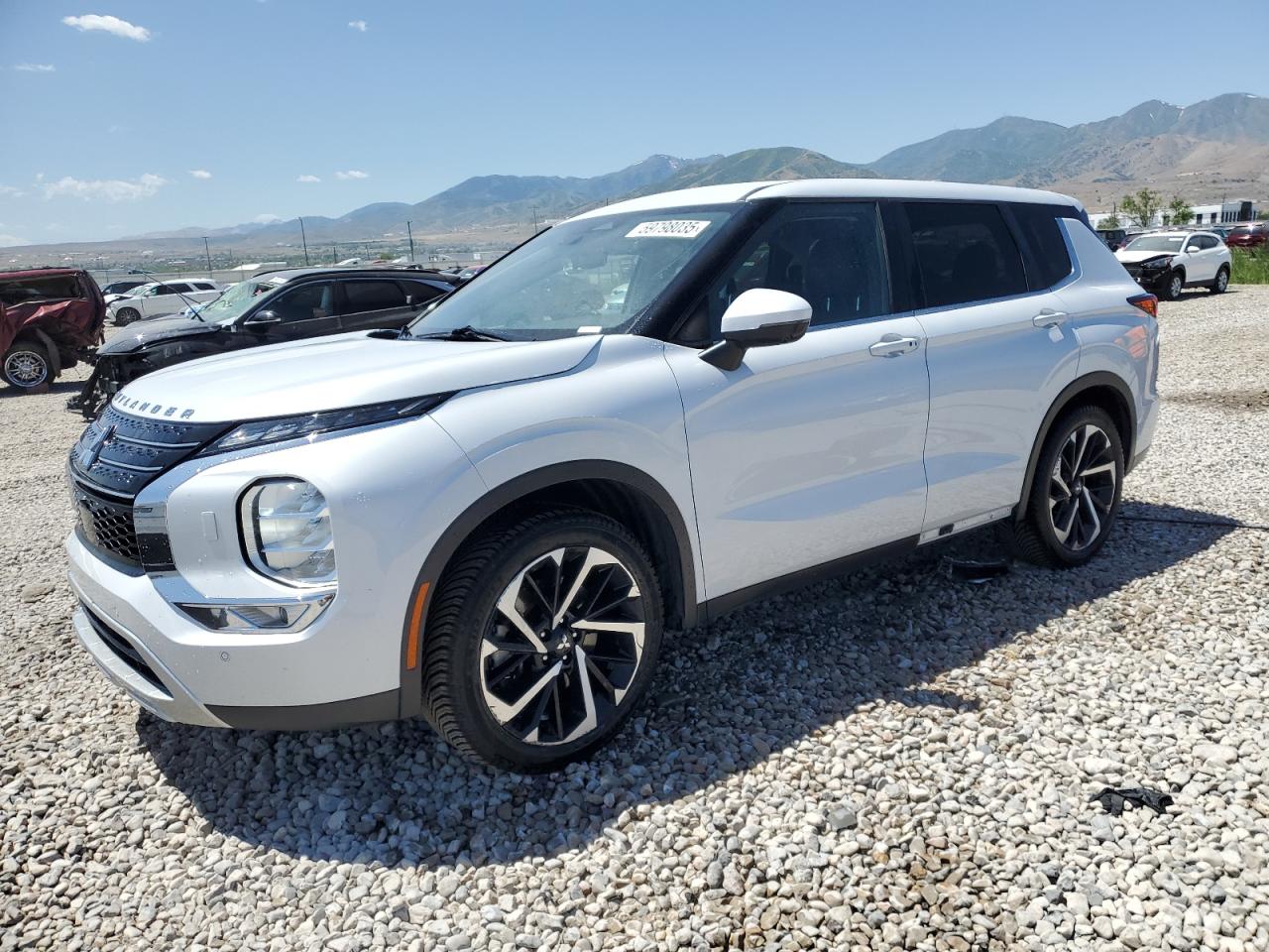MITSUBISHI OUTLANDER 2022