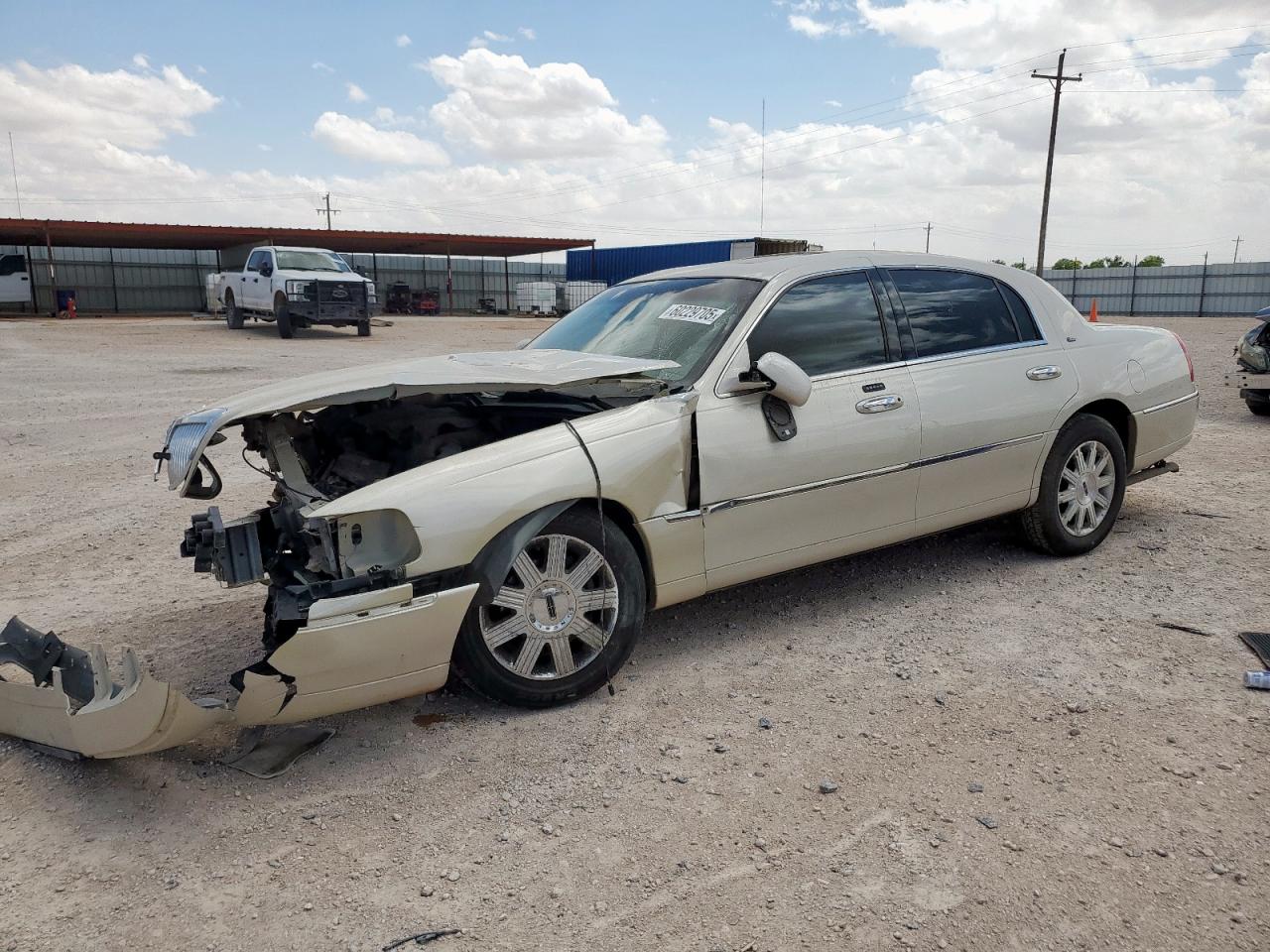 LINCOLN TOWN CAR C 2003