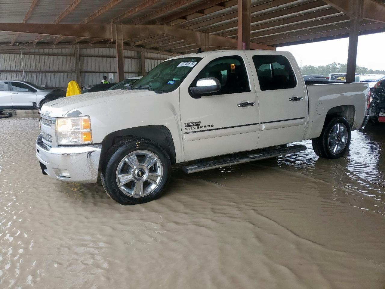 CHEVROLET SILVERADO 2013