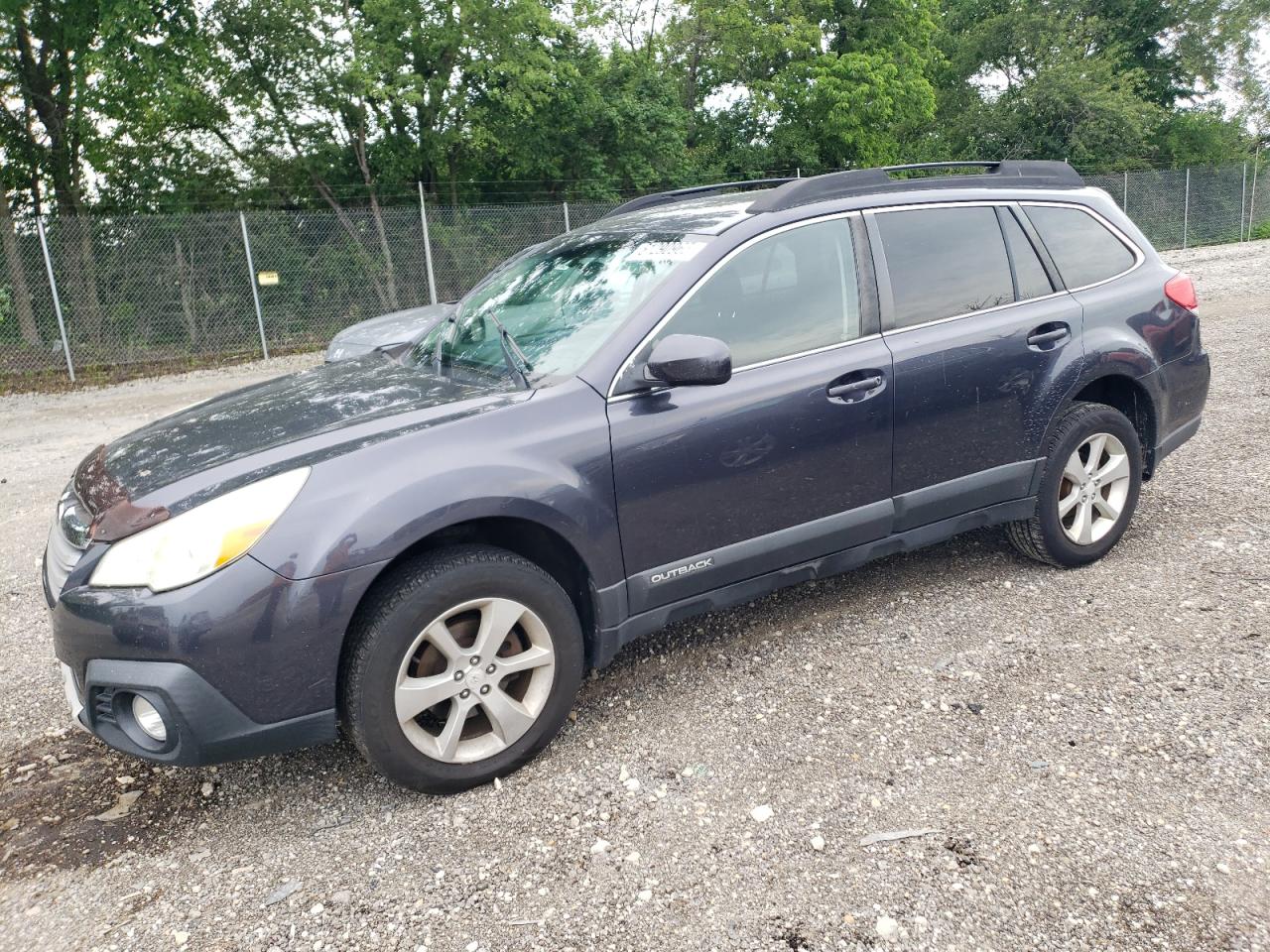 SUBARU OUTBACK 2. 2013